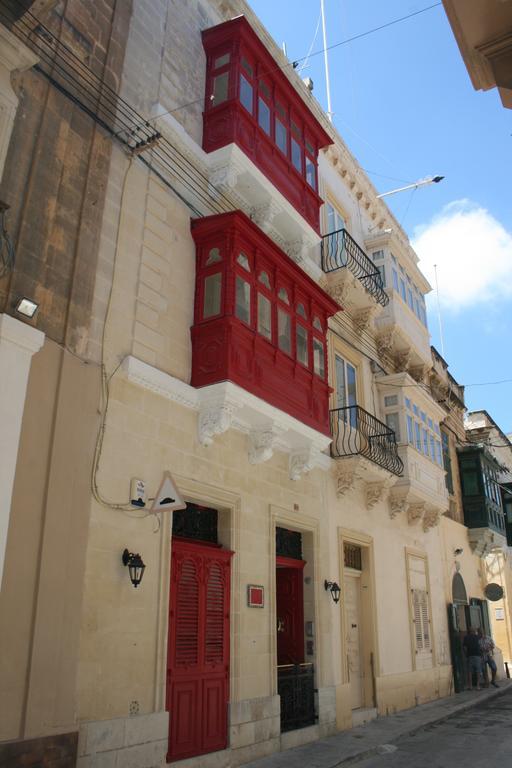 Julesy'S Bnb Cospicua Екстериор снимка