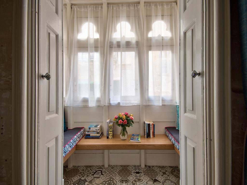 Julesy'S Bnb Cospicua Екстериор снимка
