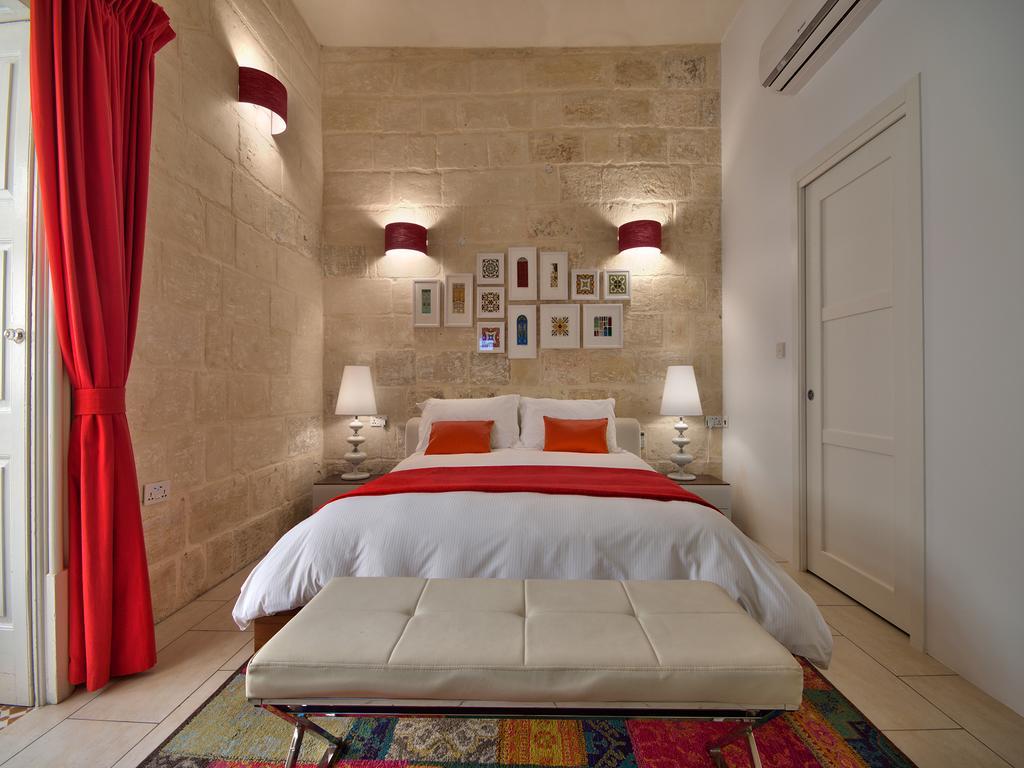 Julesy'S Bnb Cospicua Екстериор снимка