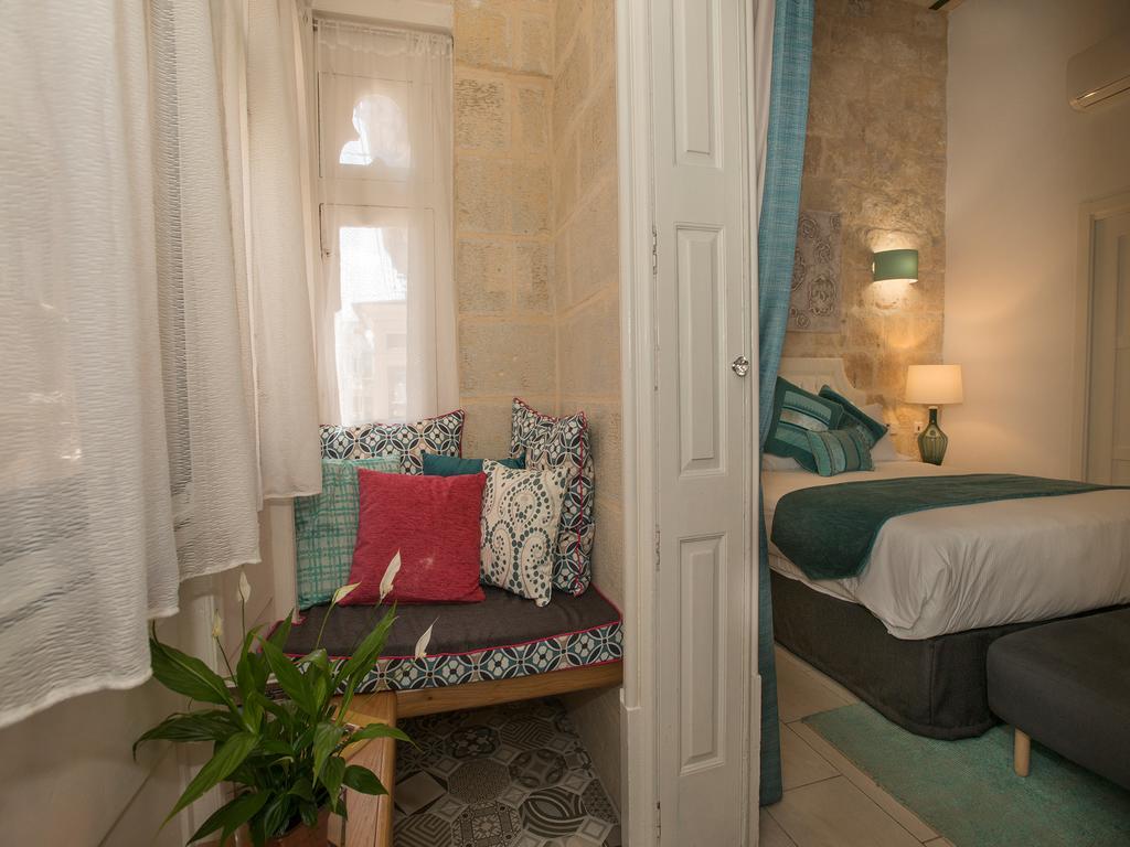 Julesy'S Bnb Cospicua Екстериор снимка