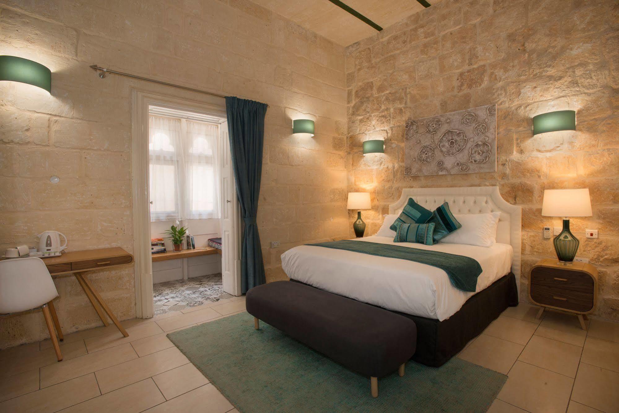 Julesy'S Bnb Cospicua Екстериор снимка