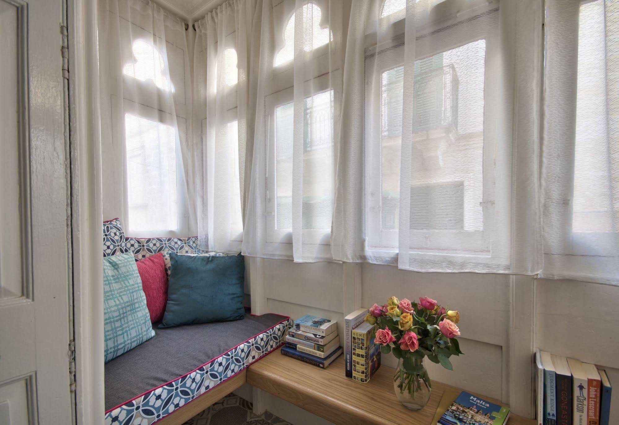 Julesy'S Bnb Cospicua Екстериор снимка