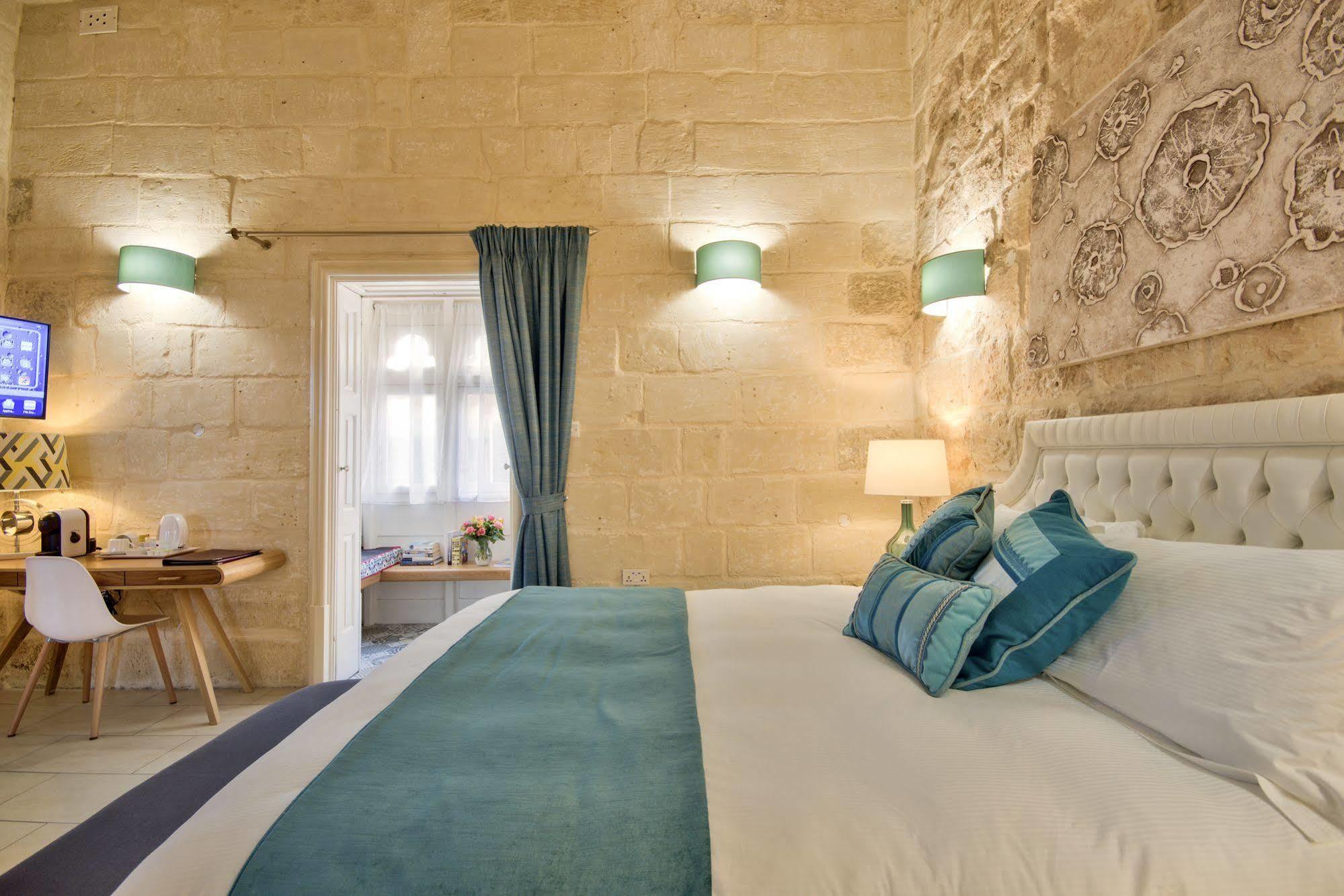 Julesy'S Bnb Cospicua Екстериор снимка