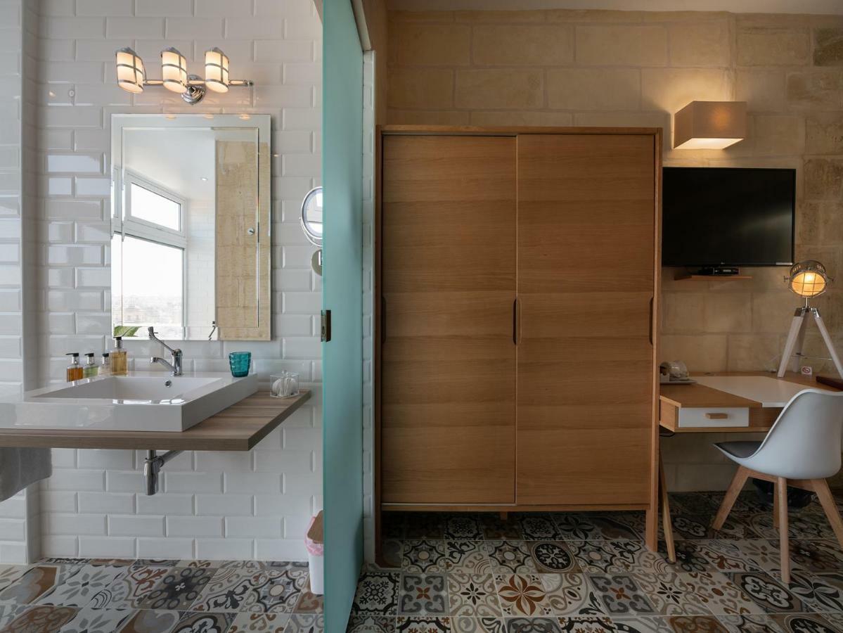Julesy'S Bnb Cospicua Екстериор снимка