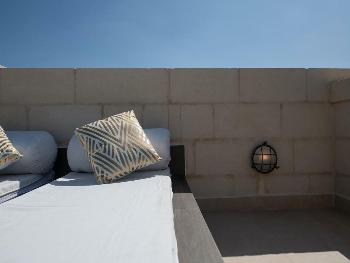Julesy'S Bnb Cospicua Екстериор снимка