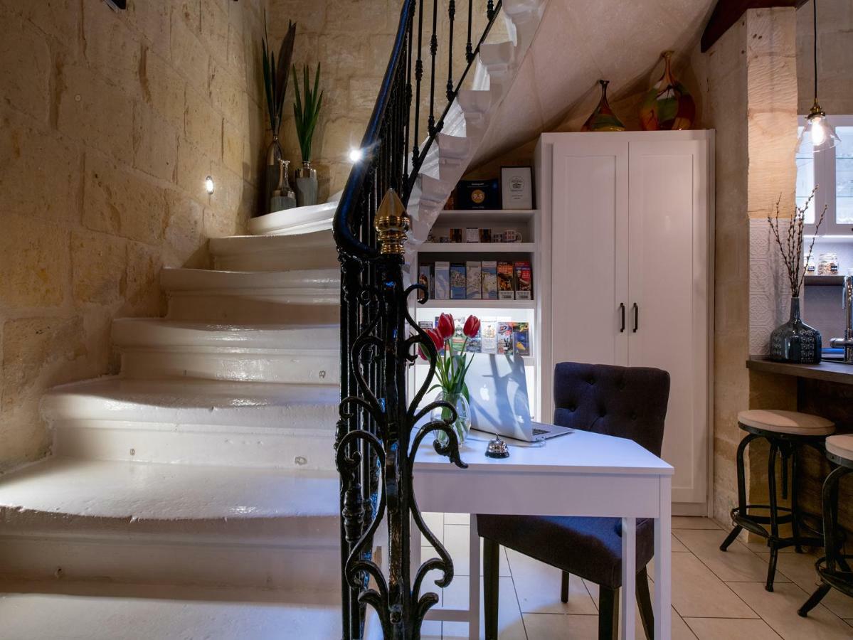 Julesy'S Bnb Cospicua Екстериор снимка