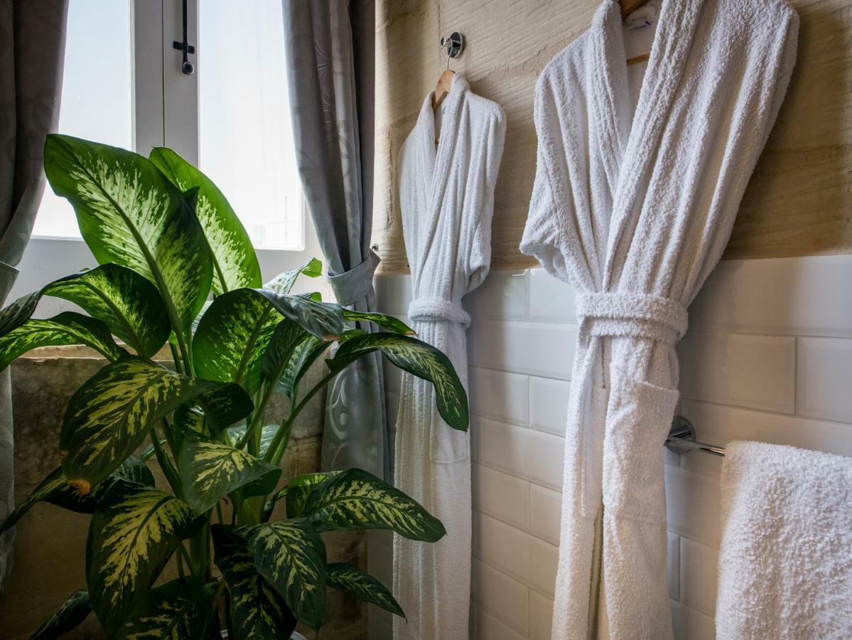 Julesy'S Bnb Cospicua Екстериор снимка