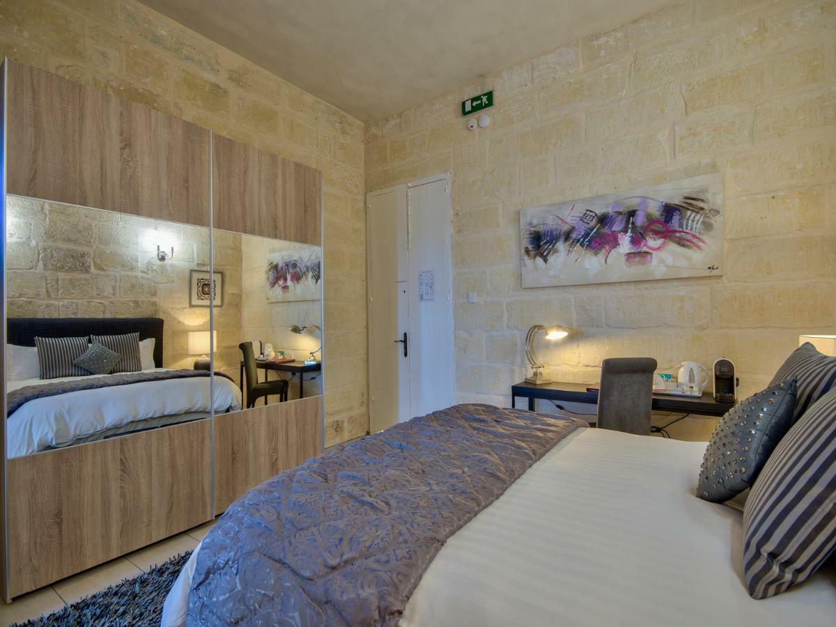 Julesy'S Bnb Cospicua Екстериор снимка